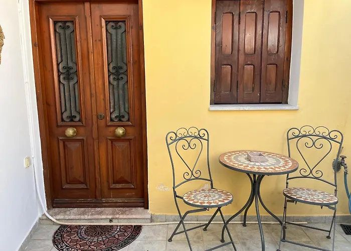 Margo Traditional House Simi