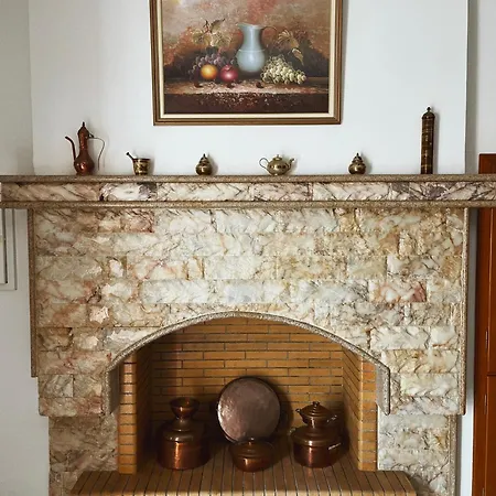 Margo Traditional House *