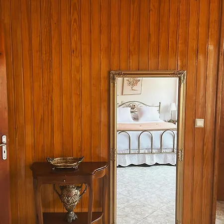 Margo Traditional House *