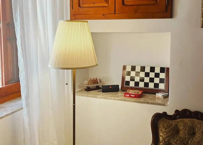 Margo Traditional House Simi