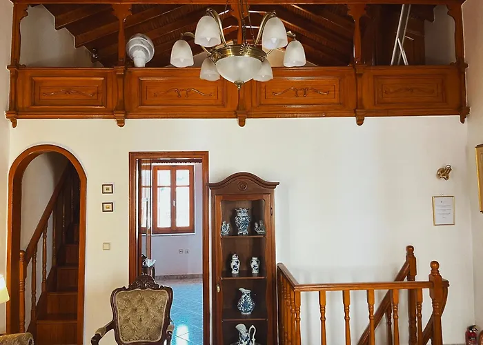 Margo Traditional House