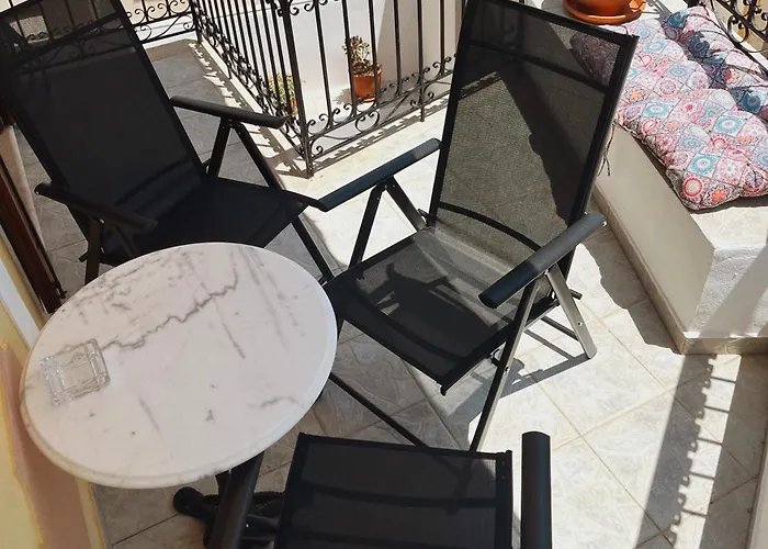 Margo Traditional House *